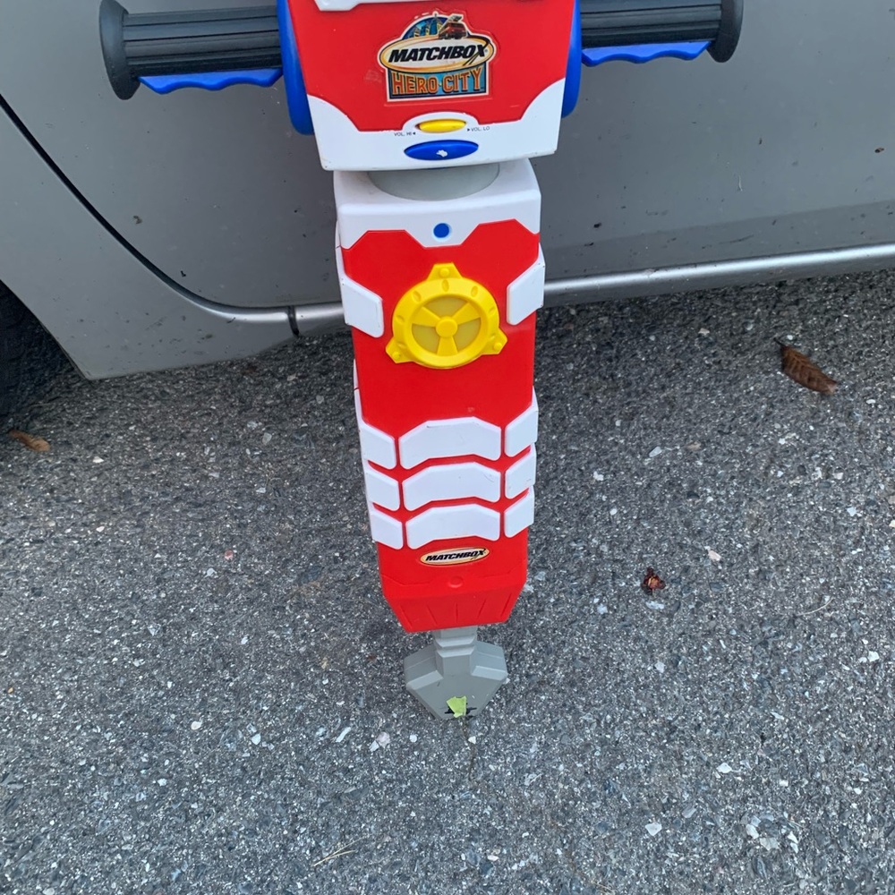 Match Hero City Red and Yellow Toy